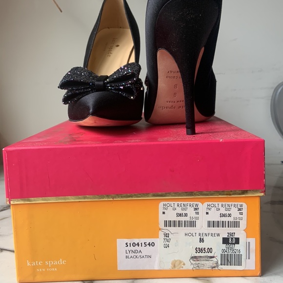 Black satin high heels with sequins bow - Picture 4 of 4